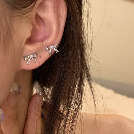 ミニリボンピアス