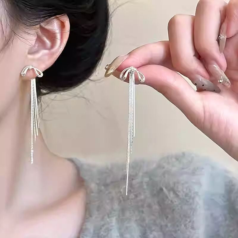 リボンタッセルピアス