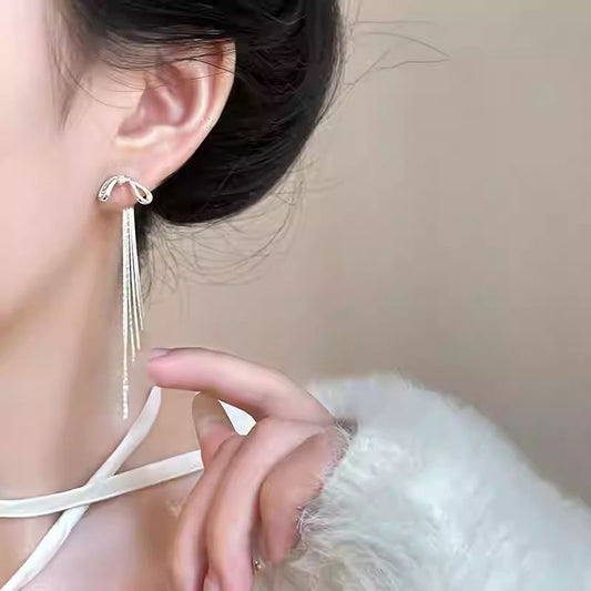リボンタッセルピアス
