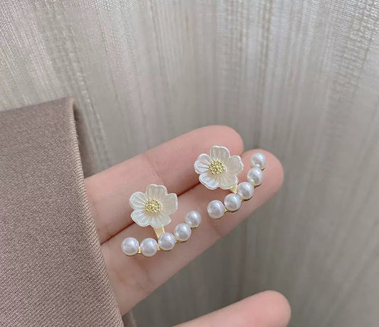 フラワーパールピアス