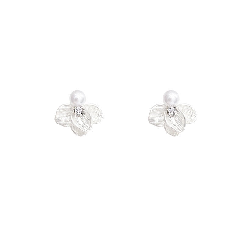 シェルフラワーピアス