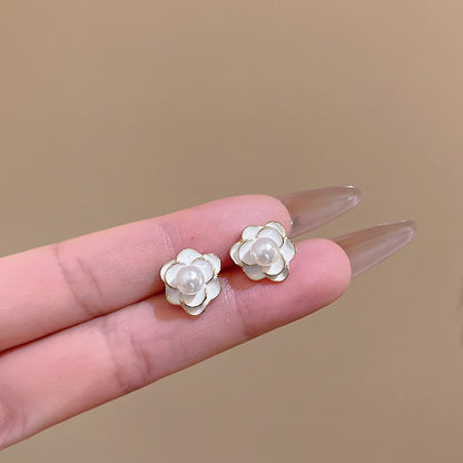 フラワーパールピアス
