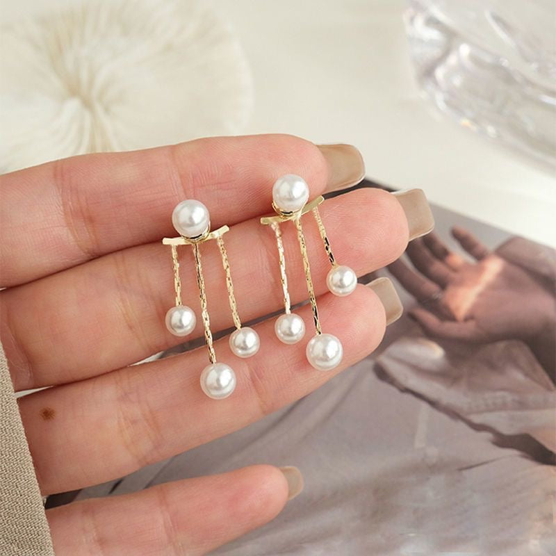 パールチェーンドロップピアス