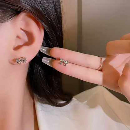 ミニリボンピアス