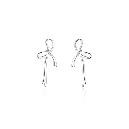 リボンシルバーピアス