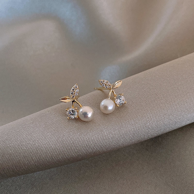 ゴールドチェリーパールピアス