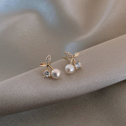ゴールドチェリーパールピアス