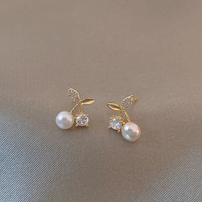 ゴールドチェリーパールピアス
