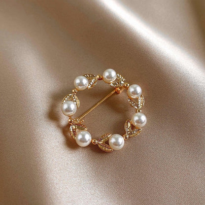 Pearl Leaf Circle Brooch
