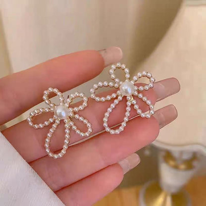 パールフラワーピアス