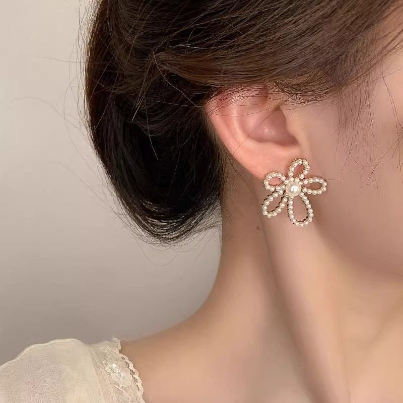 パールフラワーピアス