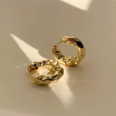 クラフト風ゴールドフープピアス