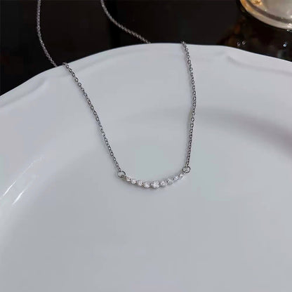 スリムラインストーンネックレス