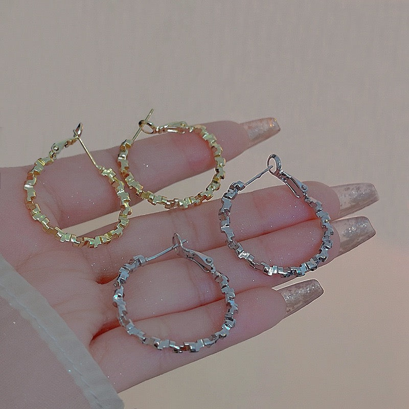 メタリックカットサークルピアス