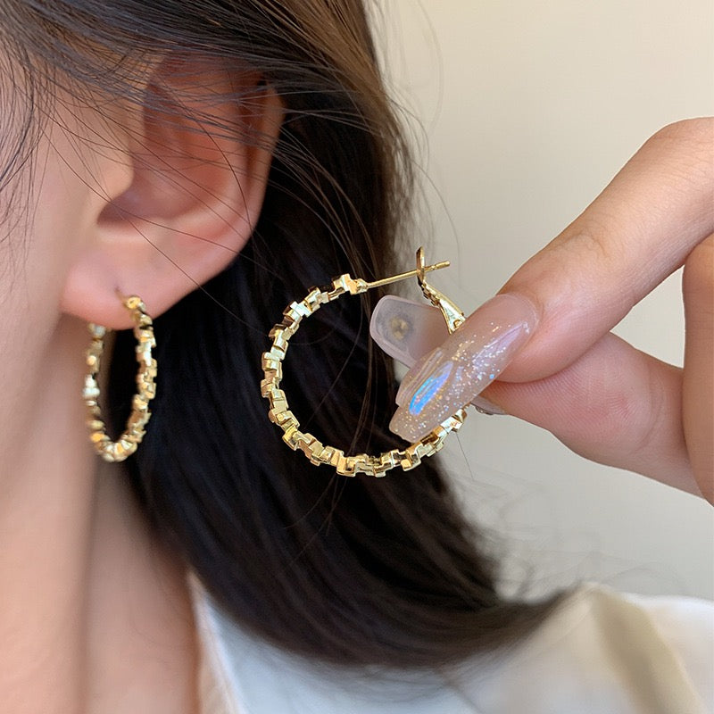 メタリックカットサークルピアス