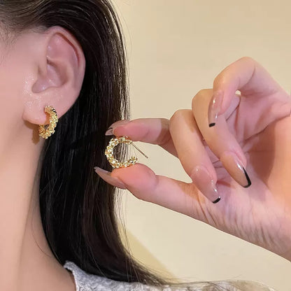 スクエアカット風ミニフープピアス