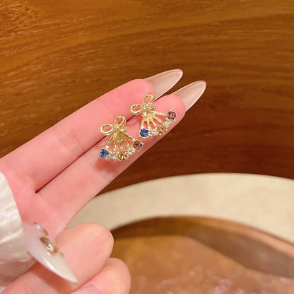 リボンストーンピアス
