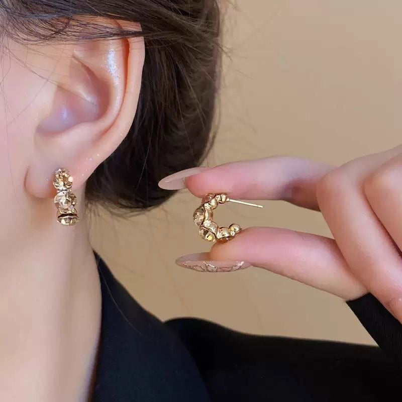 クラシックビジューピアス